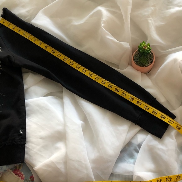 Selfesteem ‘Love💖Never Dies’ Sweatshirt - Picture 11 of 16